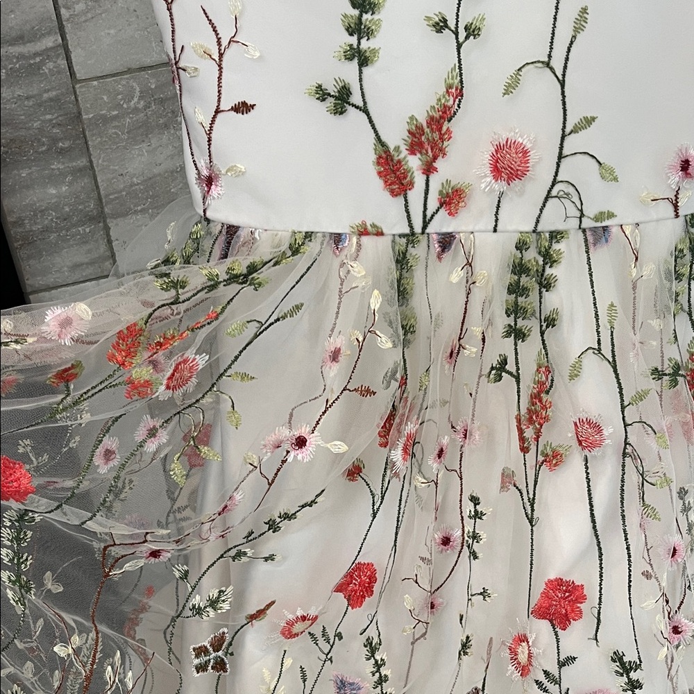 Elegant Floral Embroidered Kids Dress - Picture 2 of 5